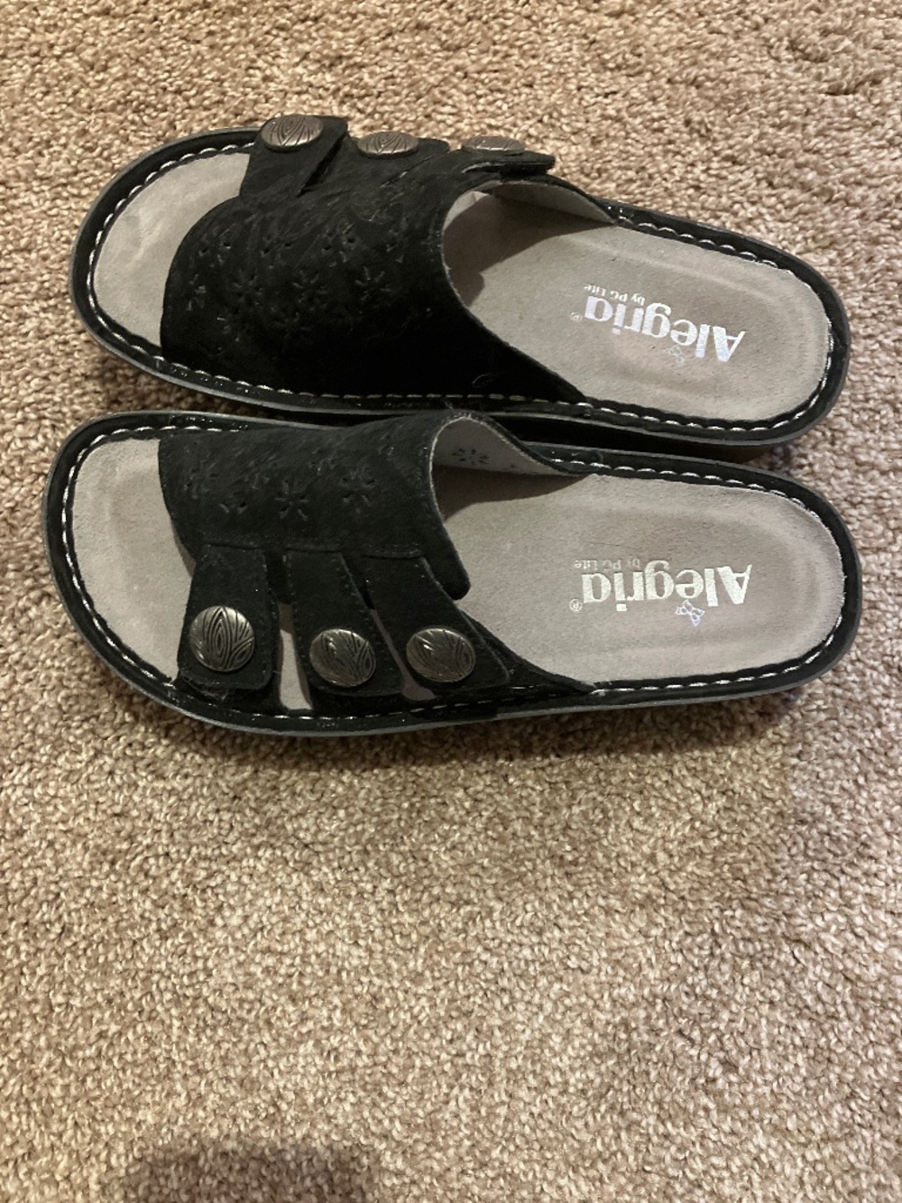 Algeria sandals size 36